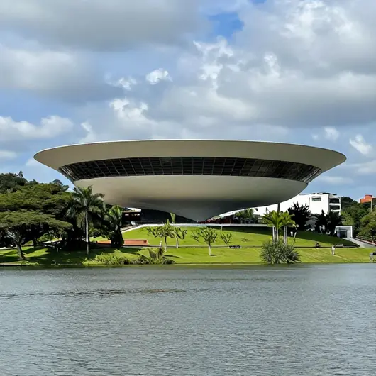 Descubra a Fundação Iberê Camargo Descubra a Fundação Iberê Camargo