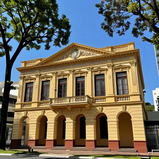 Descubra o Centro Histórico-cultural Santa Casa Descubra o Centro Histórico-cultural Santa Casa