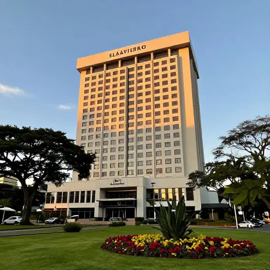Descubra o Hotel Slaviero Porto Alegre