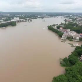 Guaíba pode atingir cota de inundação em Porto Alegre nos próximos dias Guaíba