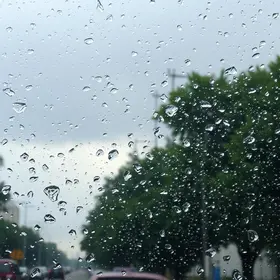 Chuva de granizo atinge Porto Alegre durante a madrugada deste domingo chuva de granizo