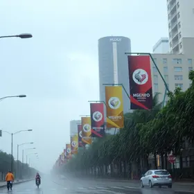 Porto Alegre suspende wind banners após previsão de chuva forte e ventania temporal em Porto Alegre